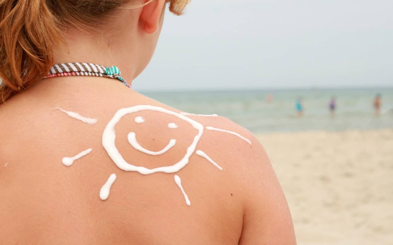Achtung – Gesundheitliche Gefährdung durch hohe UV-Intensität