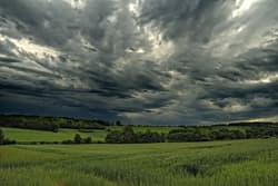 Teils kräftige Schauer mit Unwettergefahr