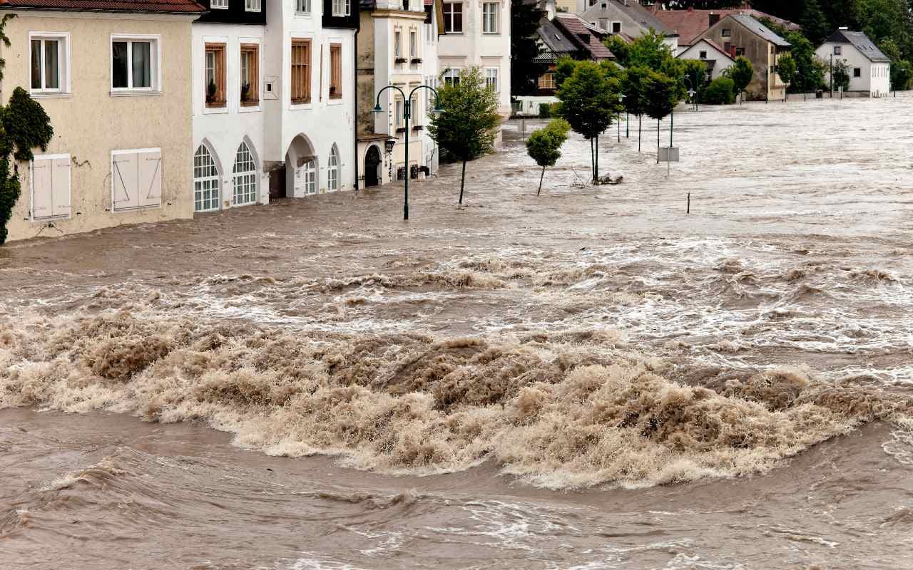 Unwetter mit bis zu 300 Litern Regen in Italien – bis Freitag weitere 200 Liter wahrscheinlich