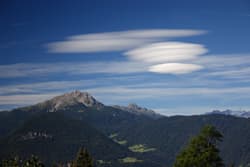 Föhnig und bis 20 Grad am Alpenrand