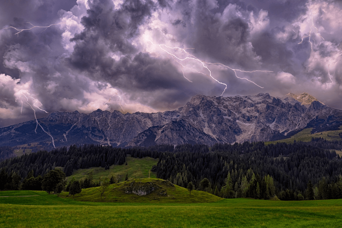Nach dem Gewitter-Unglück in der Hohen Tatra: Verhalten bei Gewitter im Gebirge