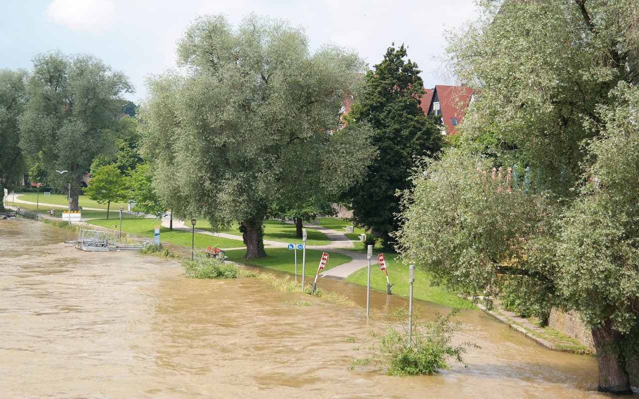 Nach Dauerregen Hochwasser-Alarm südlich der Donau