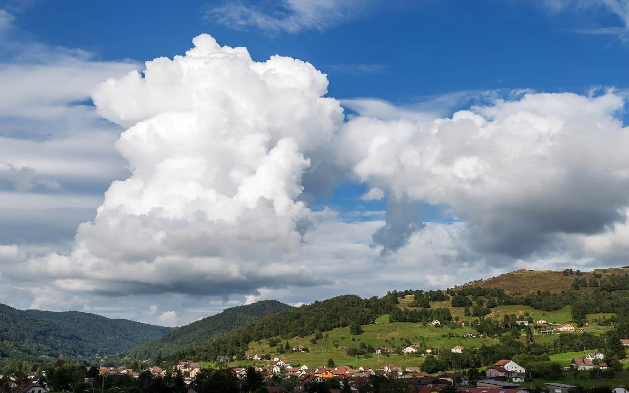 Teils Sonne, teils Gewittergüsse am Wochenende