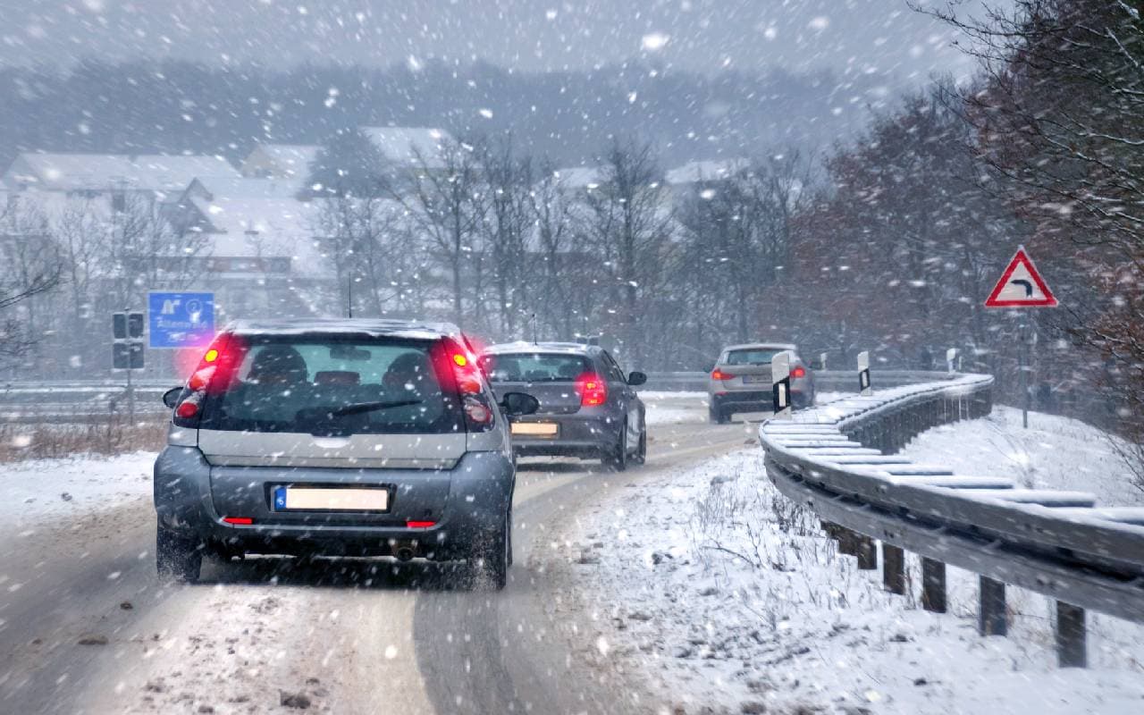 Im Westen und Südwesten nachts Schnee und Glätte