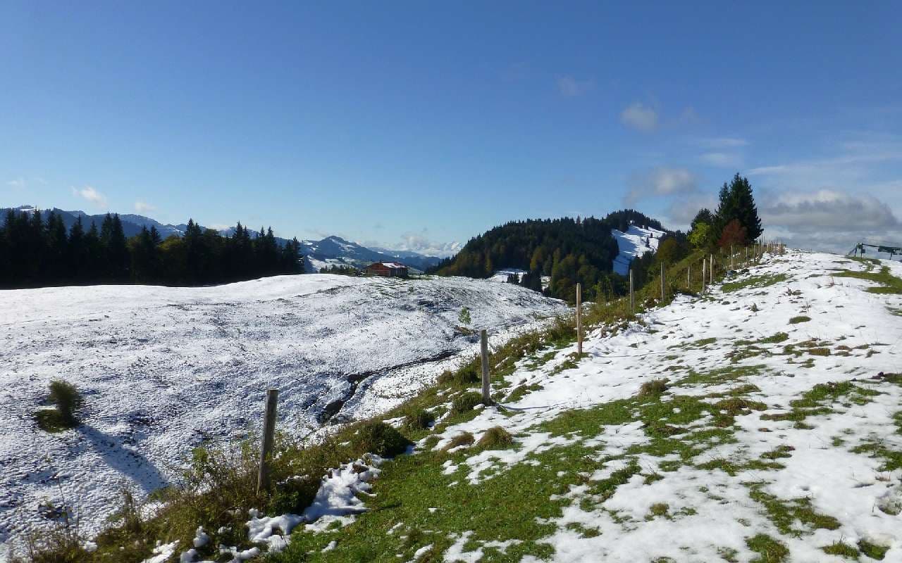 Kalt und windig, im Nordosten lokale Schneeschauer