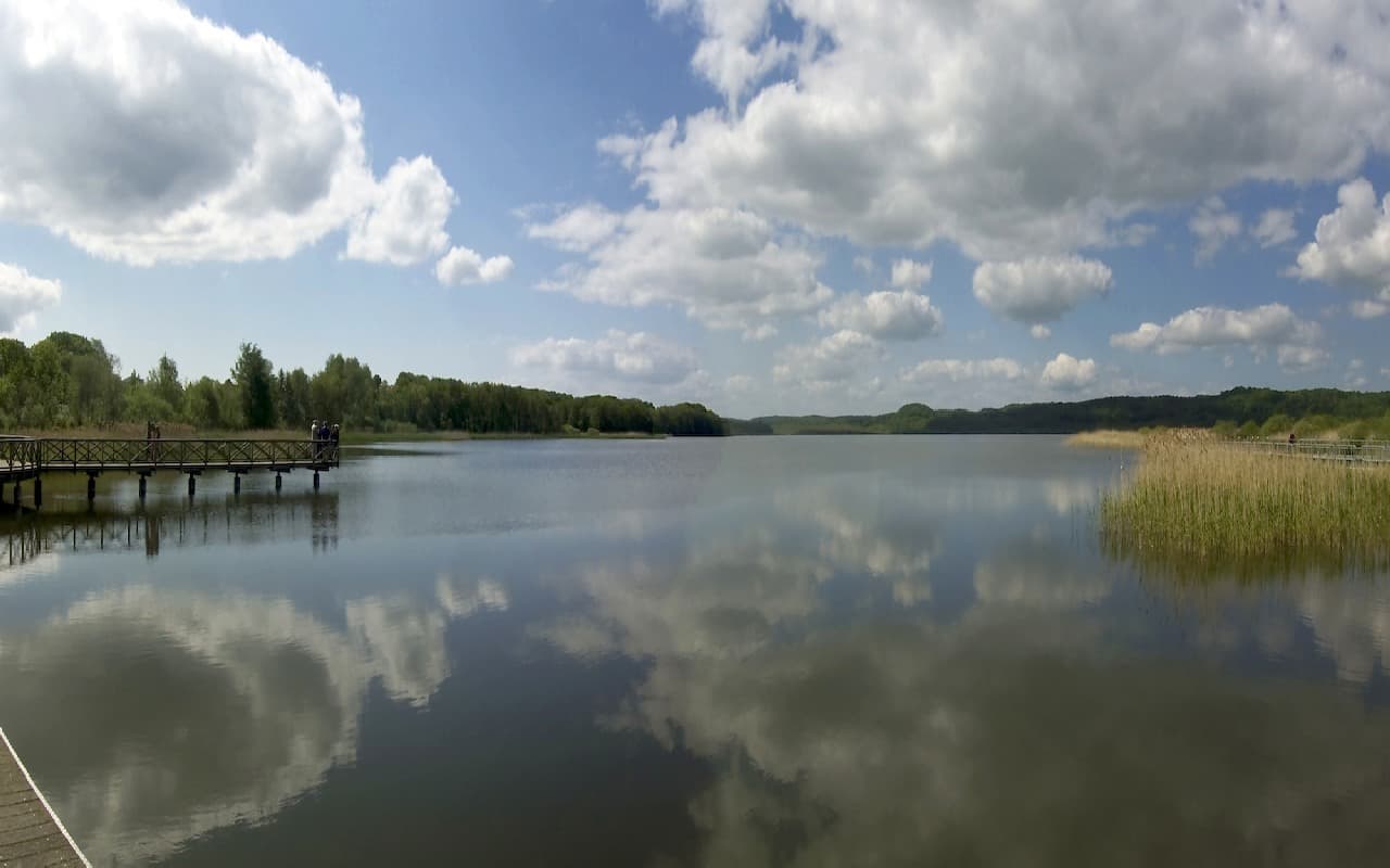 Im Süden Schauerwolken, sonst sommerlich
