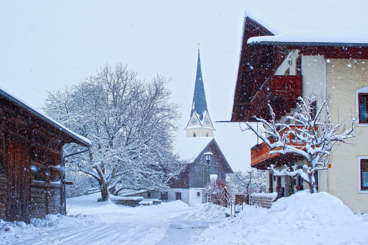 Im Südosten noch Schneefälle