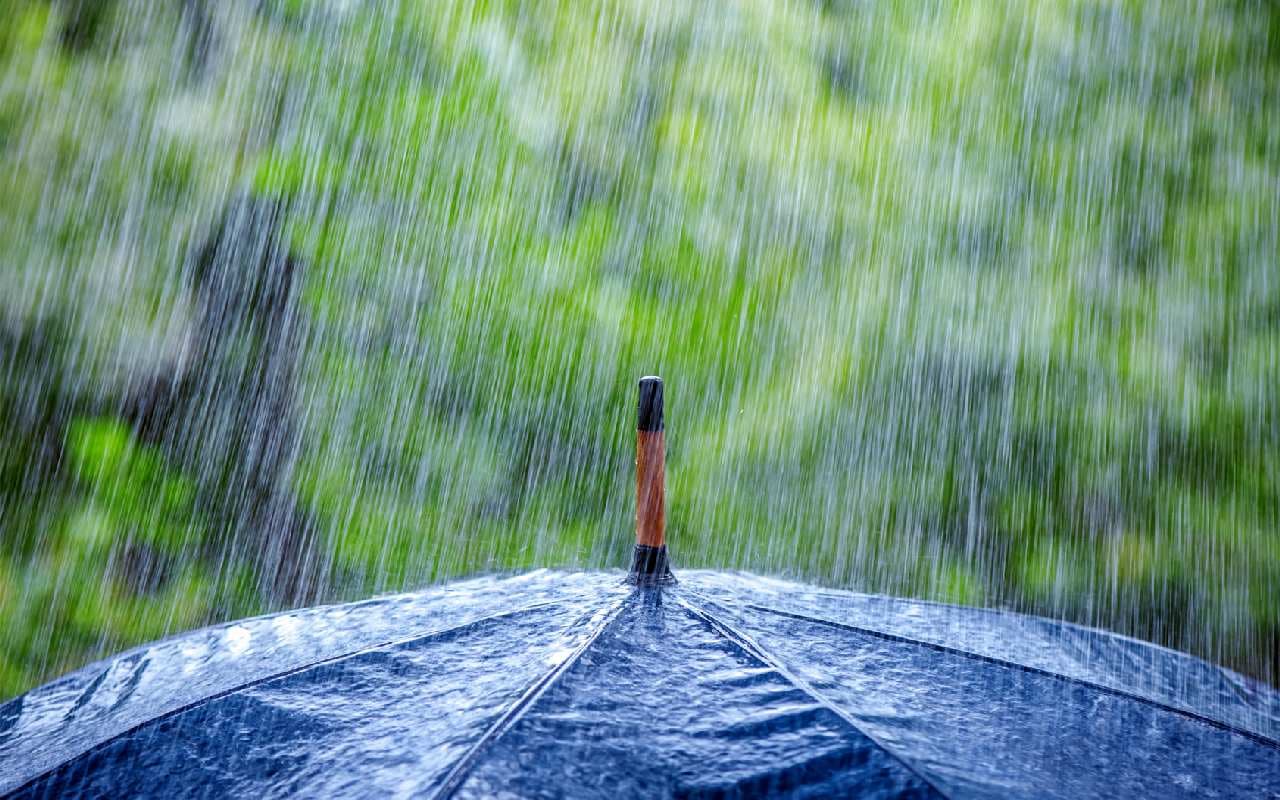 Im Süden weiterer Starkregen mit lokaler Überflutungsgefahr