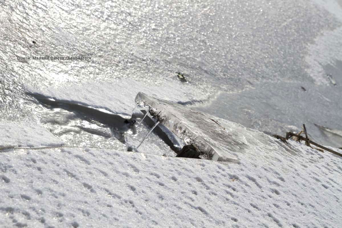 Wenn der Fluss zum Gebirge wird – Eisberge auf der Elbe
