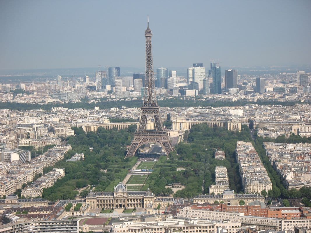 Touristen aufgepasst: Paris und Madrid im 40-Grad-Visier