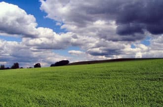 Sonne, Wolken und örtliche Schauer