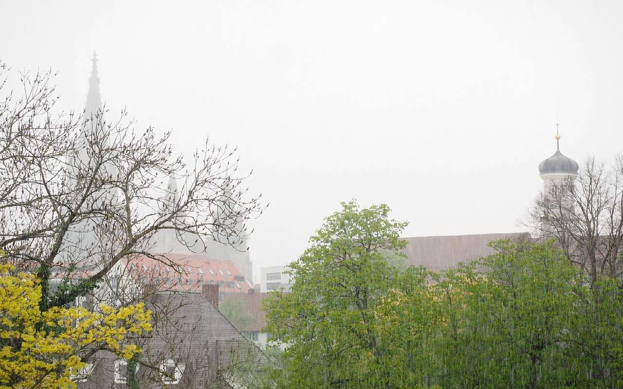 Spätwinterlicher Südwesten, frühlingshafter Osten