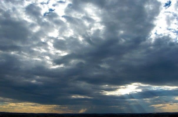 Dunkle Wolken über Washington